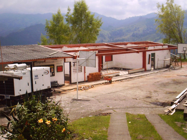 REFORZAMIENTO ESTRUCTURAL Colegio Santa Inés